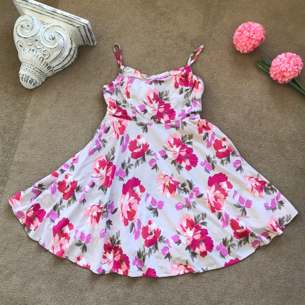 Adjustable straps Zipper back Taupe Pink Flowing Floral Dress OLD NAVY Size S - Picture 2 of 8